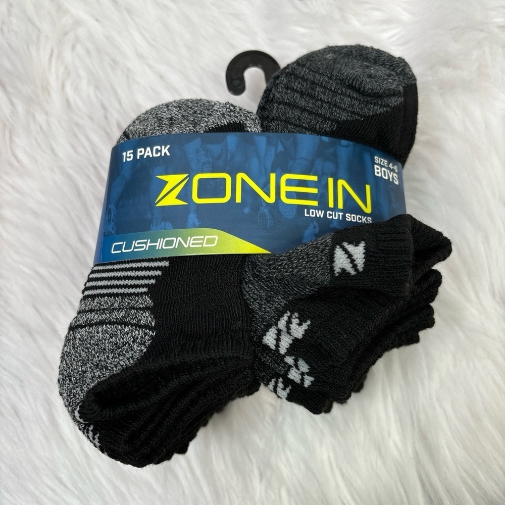 NEW‎ Zone In Boys Size 4-6 Low Cut Cushioned Socks Pack of 15 Black & Gray NWT